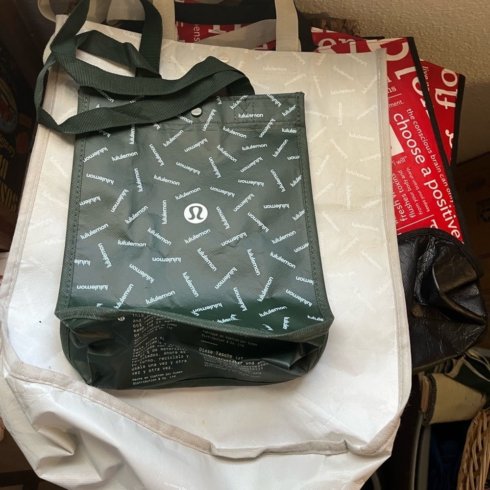 Lot of 4 Lululemon Reusable Tote bags Small Medium and Large various styles
